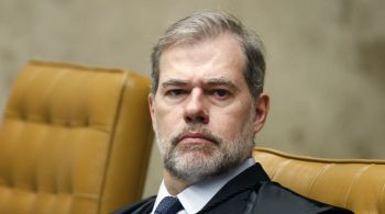 Ministro também reiterou ordem para suspender ações e procedimentos que envolvam o advogado