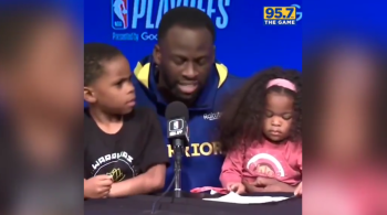 Draymond Green passou por uma saia justa cômica após a vitória dos Warriors