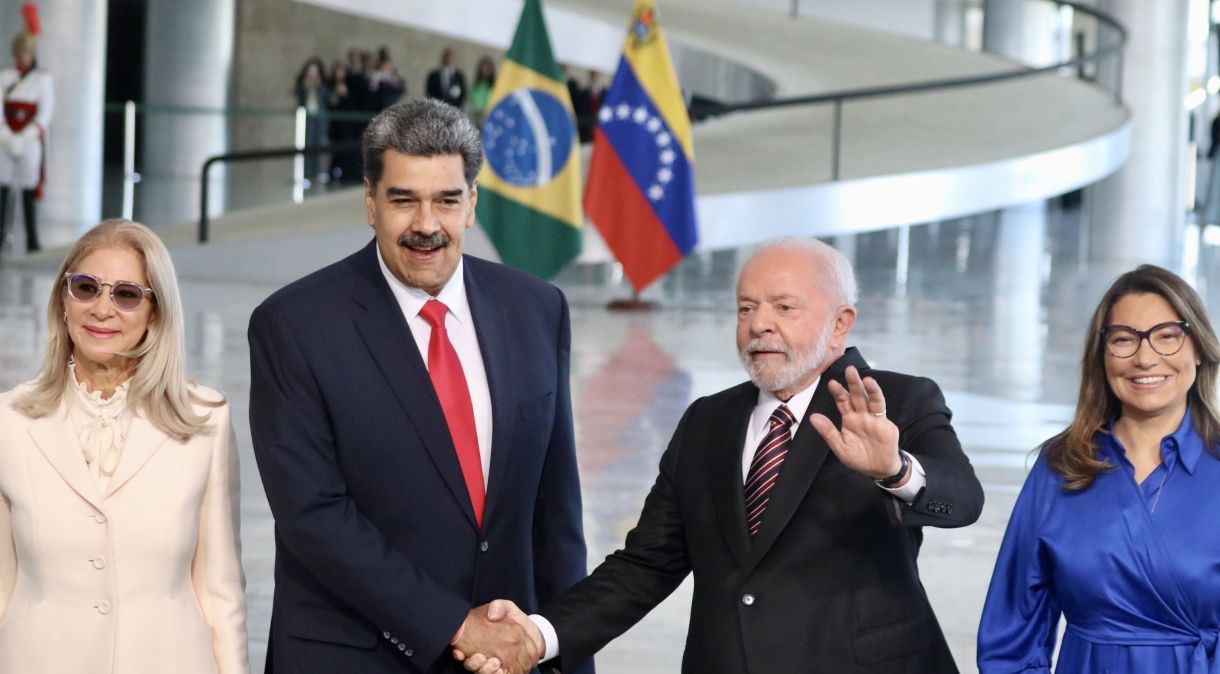 O presidente Luiz Inácio Lula da Silva (PT) e a primeira-dama Rosângela da Silva, a Janja, recebem o presidente da Venezuela, Nicolás Maduro, e sua esposa Cilia Flores no Palácio do Planalto, em Brasília