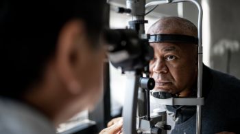 Apesar de ser uma doença ocular tratável, o glaucoma pode levar à cegueira caso não haja cuidado e tratamento corretos