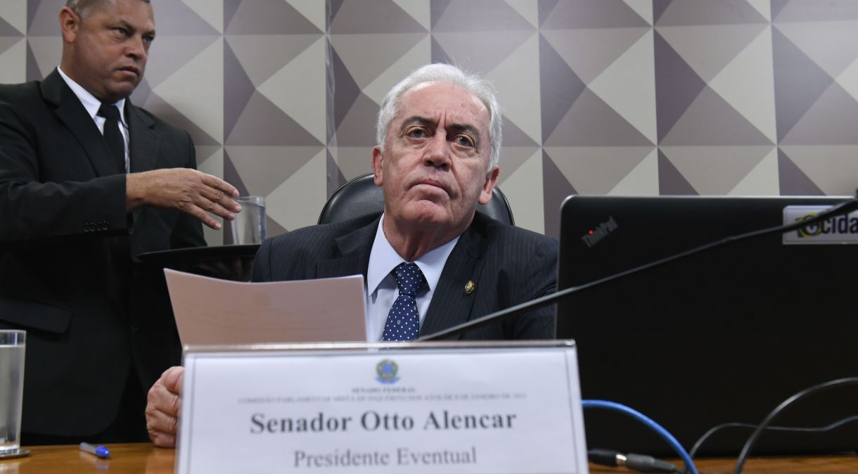 "Ele está muito equivocado", disse Alencar sobre fala de ministro