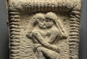 Pesquisadores afirmam que o ato de beijar parece ter sido praticado em várias culturas antigas ao longo de vários milênios