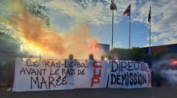 Organizadas da equipe estiveram no centro de treinamento e fizeram duras cobranças