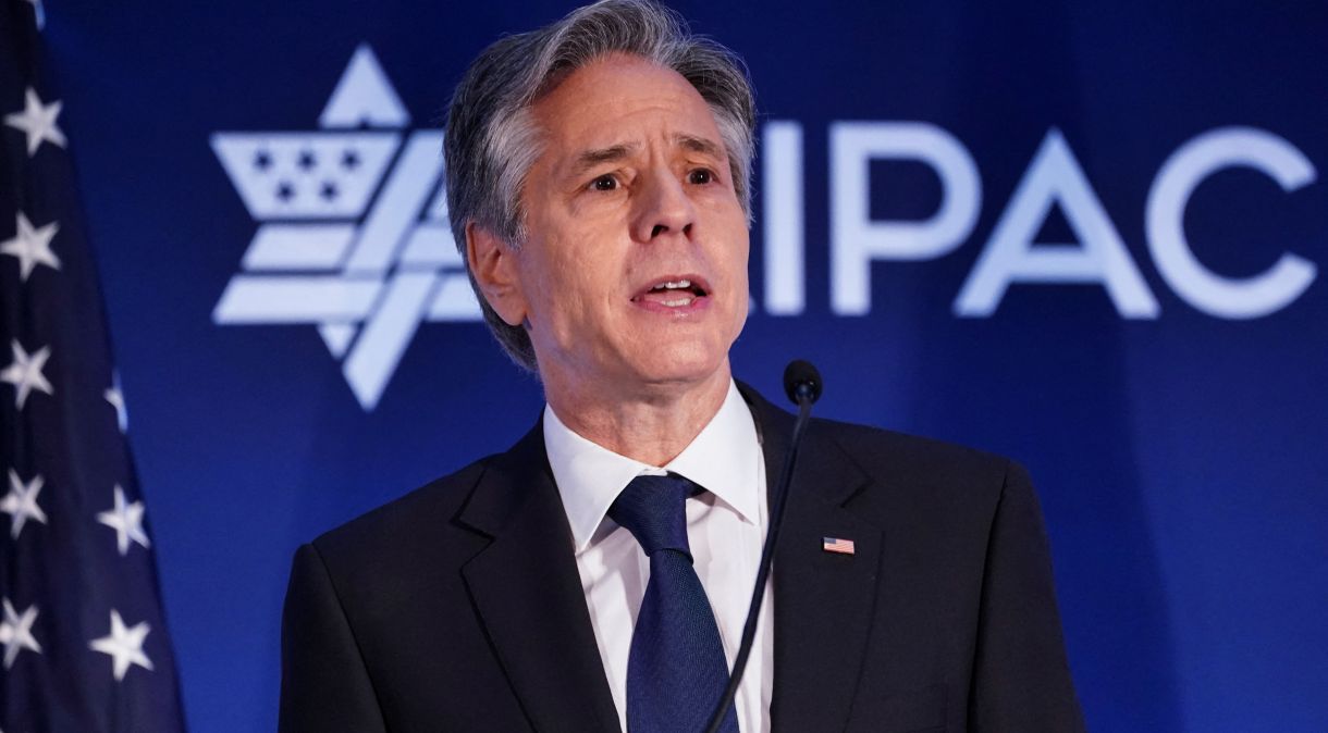 Secretário de Estado dos EUA, Antony Blinken, discursa em evento de entidade pró-Israel em Washington.