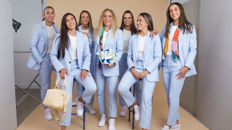 Seleção Brasileira Feminina ganha alfaiataria oficial para a Copa do Mundo
