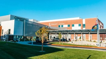 Hospital com 88 leitos fica em Idaho e está há mais de 24 horas tentando reestabelecer o sistema; médicos e enfermeiros precisaram usar caneta e papel para os prontuários dos pacientes