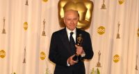 Morre aos 89 anos Alan Arkin, ator vencedor do Oscar por “Pequena Miss Sunshine”