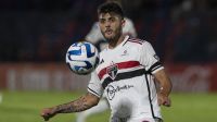 PSG prepara “proposta irrecusável” para o São Paulo por Beraldo