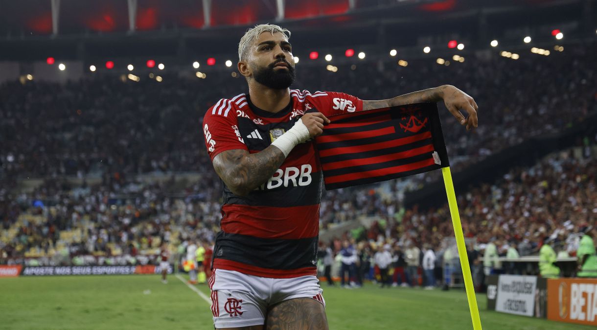Gabigol comemora o segundo gol do Flamengo sobre o Fluminense