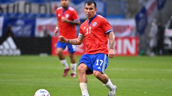 Gary Medel, de 35 anos, pode atuar tanto como zagueiro quanto como volante