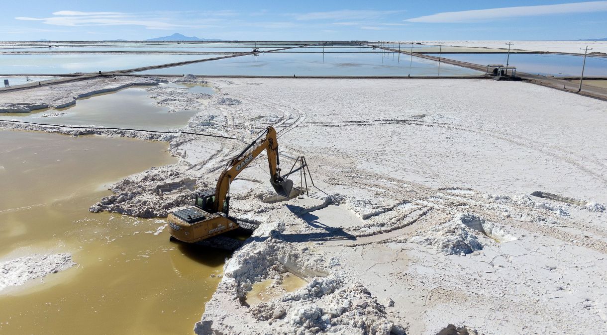 China e Rússia exploram lítio na Bolívia, em regime de concessão