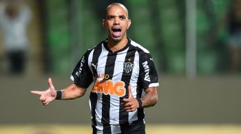 Atacante teve passagens marcantes por Atlético-MG, São Paulo e Flamengo