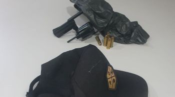 Polícia Civil do Maranhão apreendeu arma, munições, chave de carro e boné com suspeito do crime
