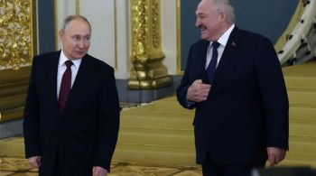 Alexander Lukashenko disse a Putin, durante uma reunião em São Petersburgo neste domingo (23), que os mercenários do Grupo Wagner querem fazer "uma excursão" para o Ocidente