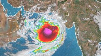 Ciclone Biparjoy deve atingir o sul do Paquistão e o oeste da Índia nesta quinta-feira (15) com ventos de 150 km/h, equivalentes a um furacão de categoria 1, colocando milhares de vidas humanas em risco
