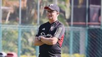 “A Seleção do Dorival veste preto, vermelho e branco”, diz presidente do São Paulo à CNN