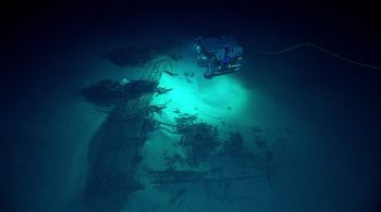 Depressão Challenger, na Fossa das Marianas, no Oceano Pacífico, está a cerca de 11 mil metros de profundidade, três vezes mais do que o local onde estão os destroços do Titanic