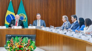 Encontro ministerial acontece no Palácio do Planalto. Presidente da República pedirá sugestões para resolver problemas com o Congresso Nacional