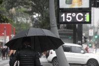 Queda de temperatura pode provocar geada no RS e chuvas em SP; veja a previsão do tempo