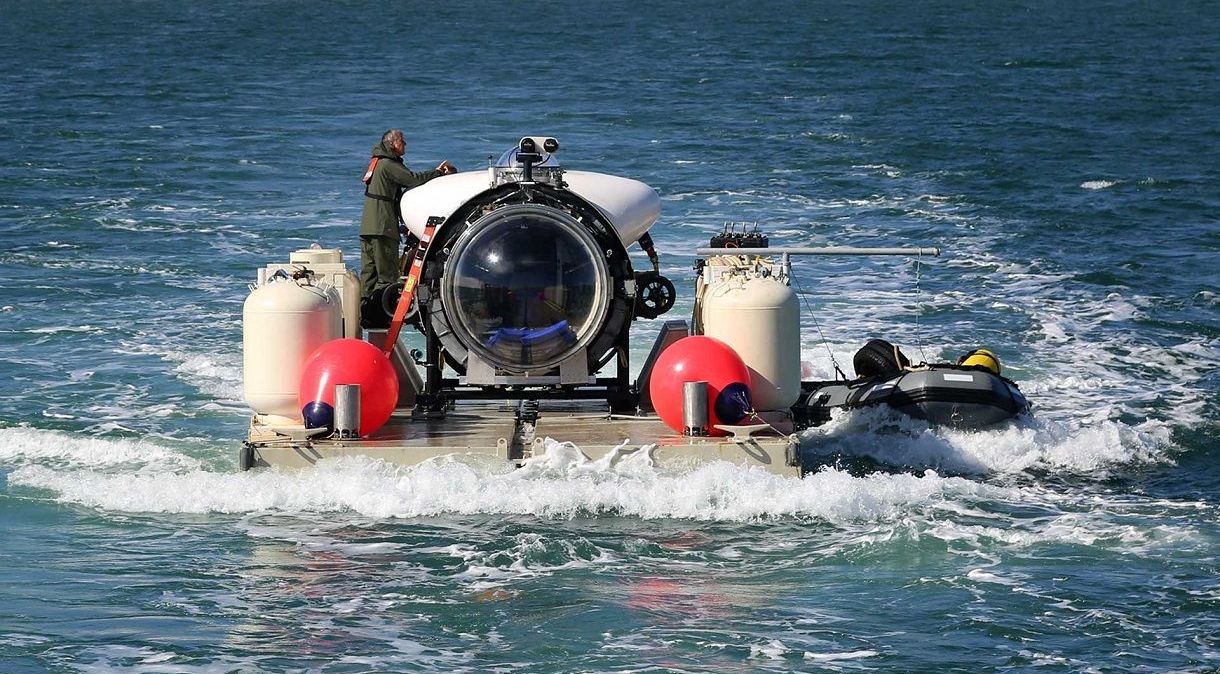 Submarino "Titan", da OceanGate, tem capacidade para cinco pessoas.