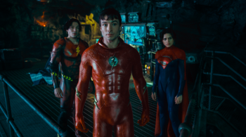 Comportamento de ator de "The Flash" são apenas algumas das polêmicas que permeiam filmes da marca