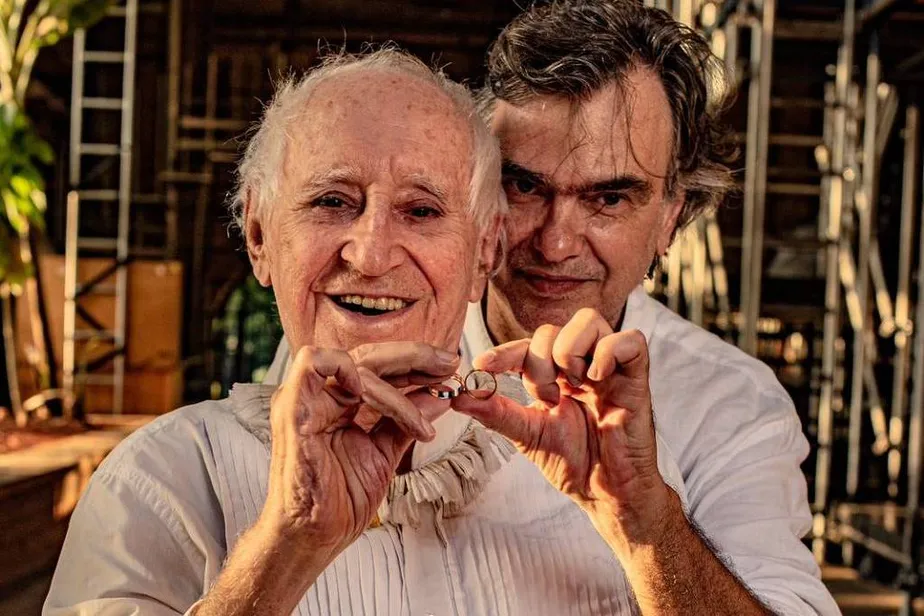 Juntos há quase 40 anos, Zé Celso e Marcelo Drummond se casaram no início de junho