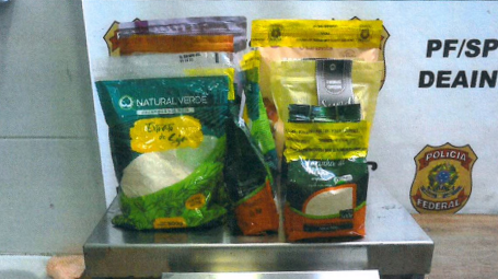 Cidadã da Moldávia foi presa com mais de sete quilos de cocaína em embalagens de suplementos alimentares.