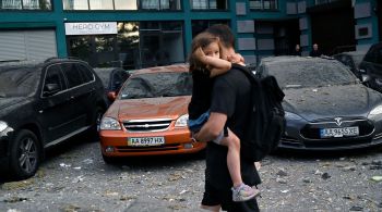 Número é 35 vezes maior do que estimativas da Ucrânia do número de crianças retiradas à força de suas casas e levadas para o território inimigo