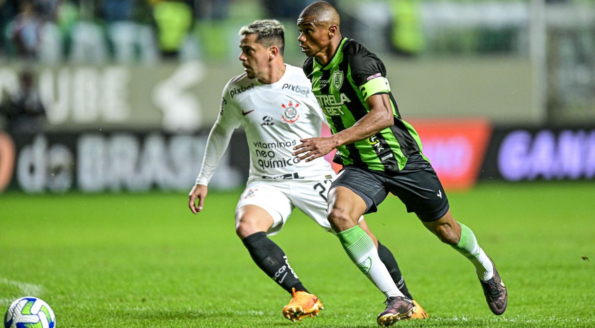 Capitão do América-MG, Juninho marcou o gol da vitória sobre o Corinthians no Independência