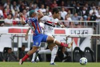 Com Morumbi lotado, São Paulo empata em duelo sem gols contra o Bahia