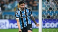 Grando brilha nos pênaltis, Grêmio supera Bahia e está na semifinal da Copa do Brasil