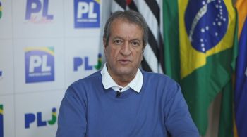 Presidente do PT, por sua vez, fala em "novo e duríssimo teste" para a democracia da Argentina