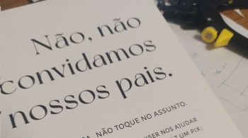 Alguns usuários concordaram e apoiaram a decisão, enquanto outros criticaram os noivos