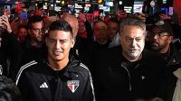 James Rodriguez é recebido com festa por torcedores do São Paulo em aeroporto