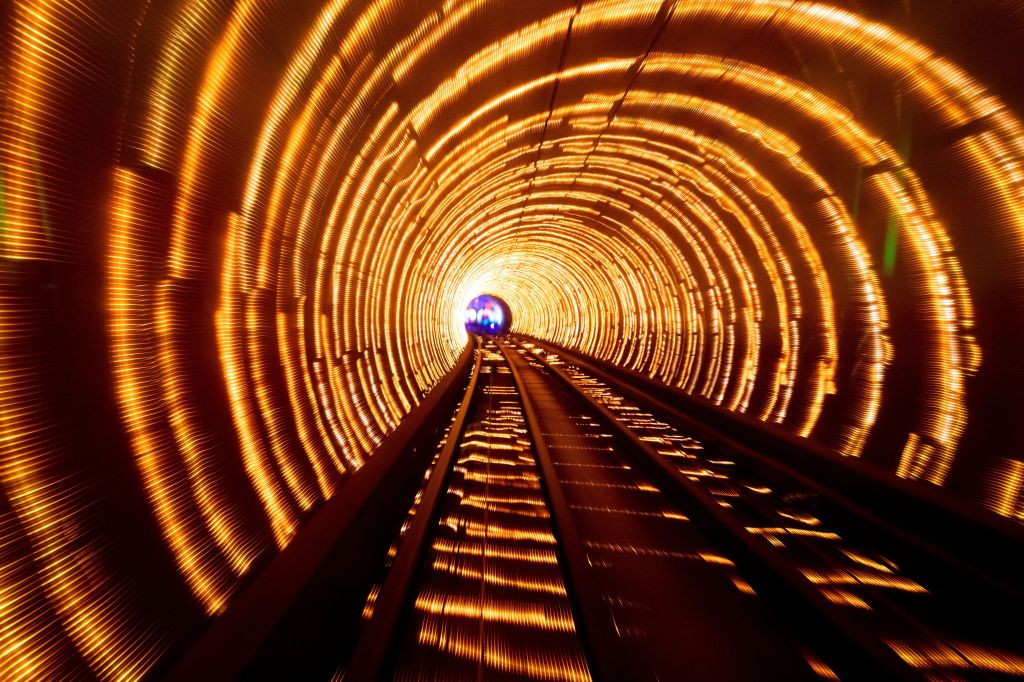 Bund Sightseeing Tunnel, na China