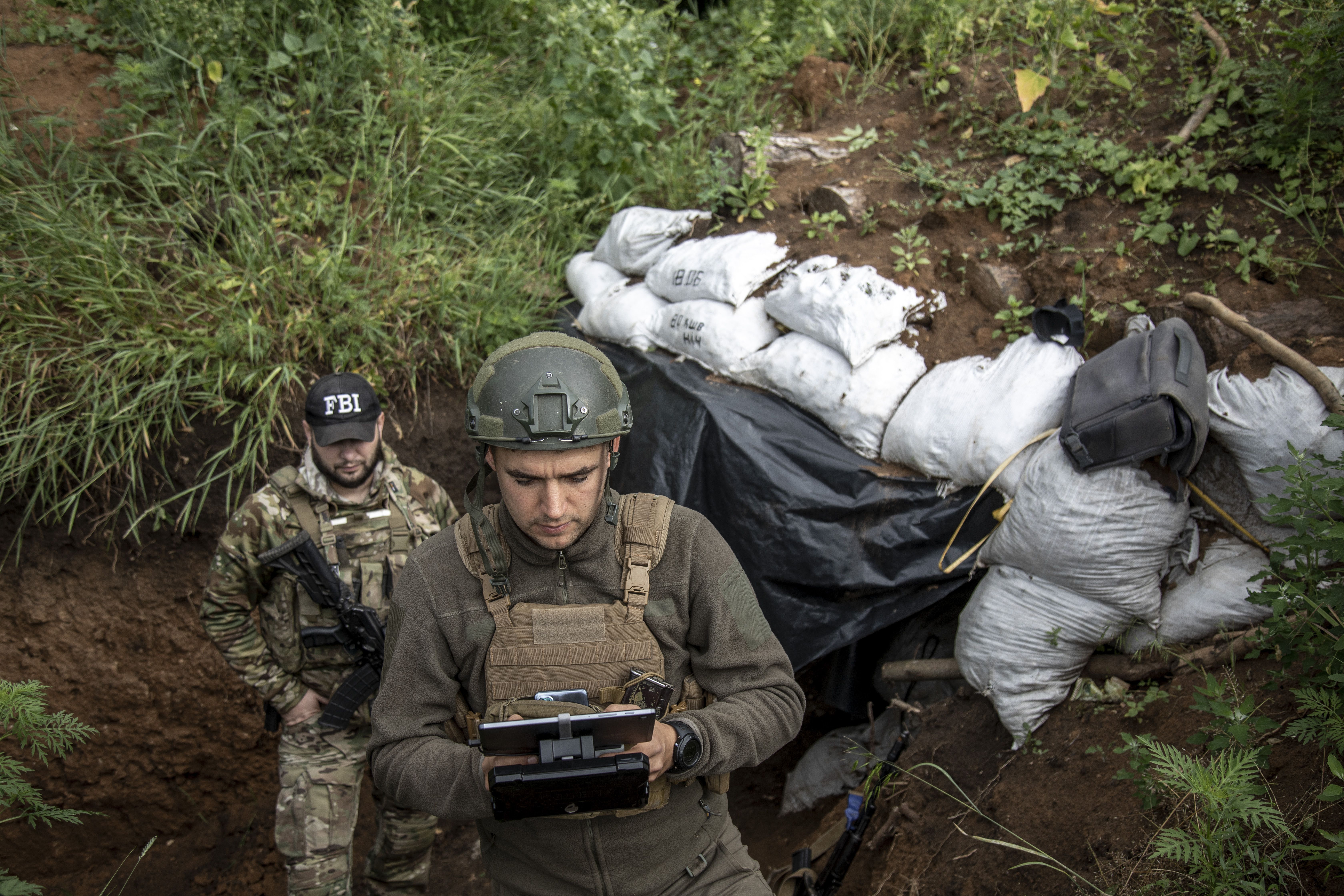 Militares de uma unidade de reconhecimento treinam drones voando na área de Konstantinovka enquanto a contra-ofensiva ucraniana avança na região de Donetsk, Ucrânia, em 01 de julho de 2023.