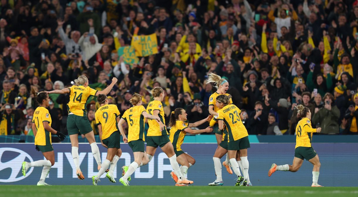 Seleção australiana comemora gol na estreia da Copa do Mundo Feminina, contra a Irlanda