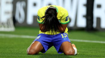 Com três gols diante do Panamá, meio-campista repetiu o feito de Sissi, Pretinha e Cristiane com a camisa da Seleção