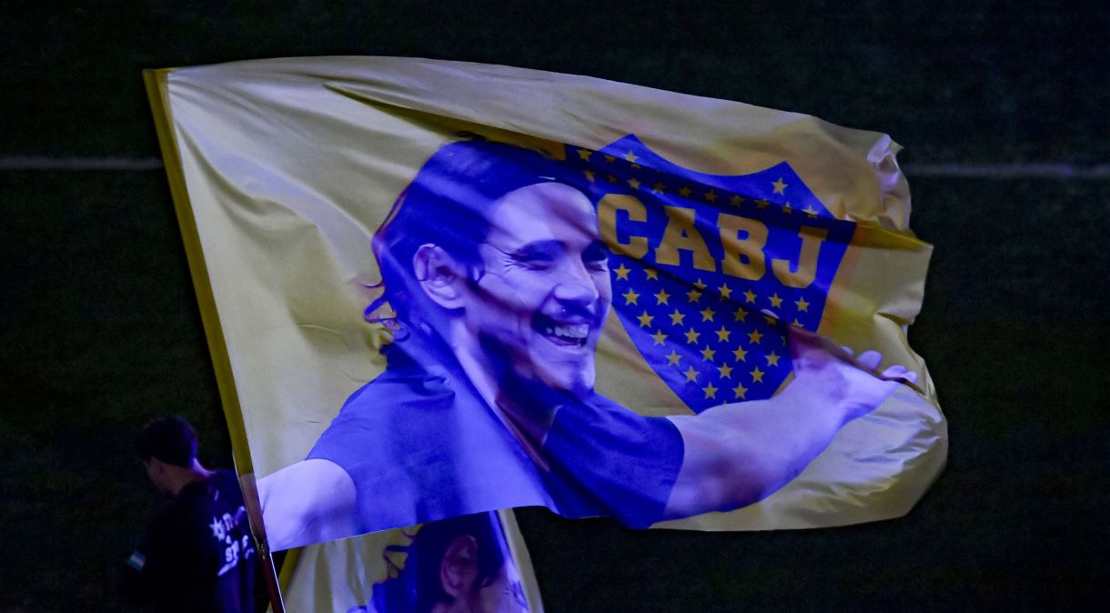 Cavani já tem bandeira da torcida do Boca Juniors