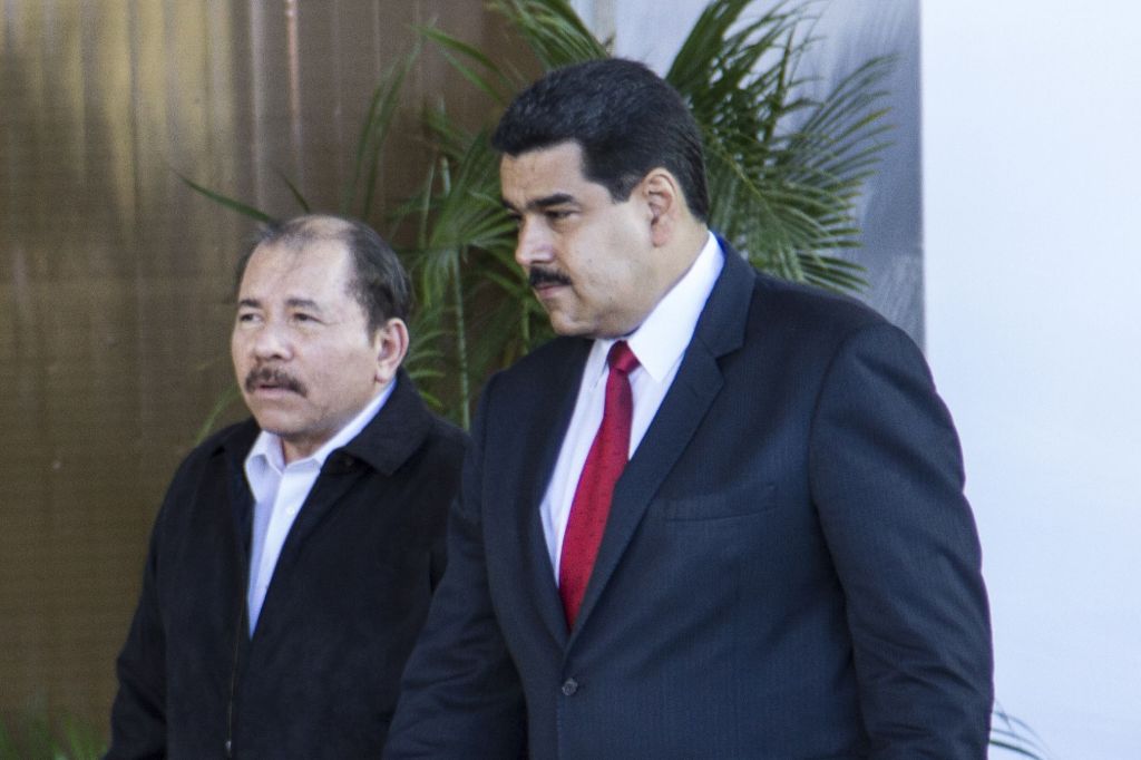 Daniel Ortega e Nicolás Maduro na cúpula da Celac em 2015, na Costa Rica