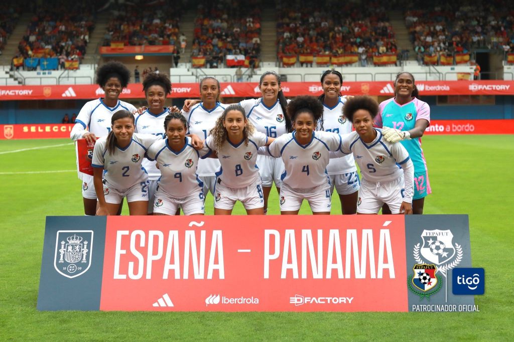 Seleção panamenha feminina antes de amistoso contra a Espanha