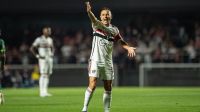 Rafinha completa um mês em recuperação de lesão no São Paulo