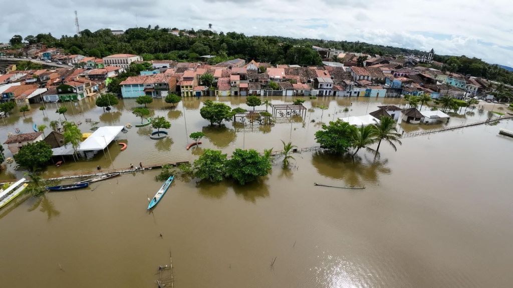 Nível da água começa a baixar após fortes chuvas em Alagoas; mais de 24 mil ficam desalojados ou desabrigados