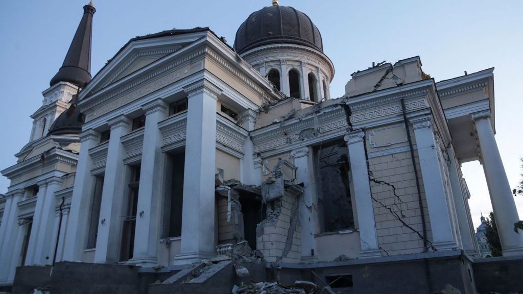 Catedral da Transfiguração, em Odessa, danificada após bombardeio russo contra a Ucrânia, em 23 de julho de 2023.