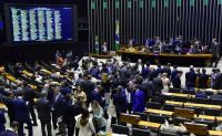 Reforma tributária: veja como cada deputado votou nos 2 turnos