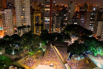 Vista noturna de Campinas, em São Paulo