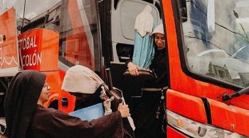 Organizações de direitos humanos disseram que polícia do país invadiu o local onde as freiras viviam; elas realizavam trabalho religioso e humanitário há sete anos