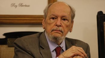 Jurista estava internado em Brasília e morreu aos 85 anos neste domingo (2)
