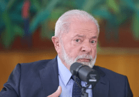 “Tem que ter maioria porque senão você se mata”, diz Lula sobre articulação no Congresso