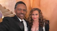 Mãe de Beyoncé, Tina Knowles, pede divórcio do ator Richard Lawson, diz revista